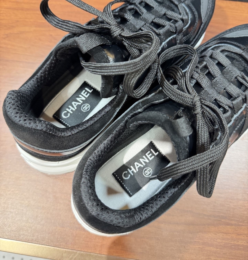 Ch**el sport shoes